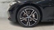 miniaturka - BMW Serii 3, 330