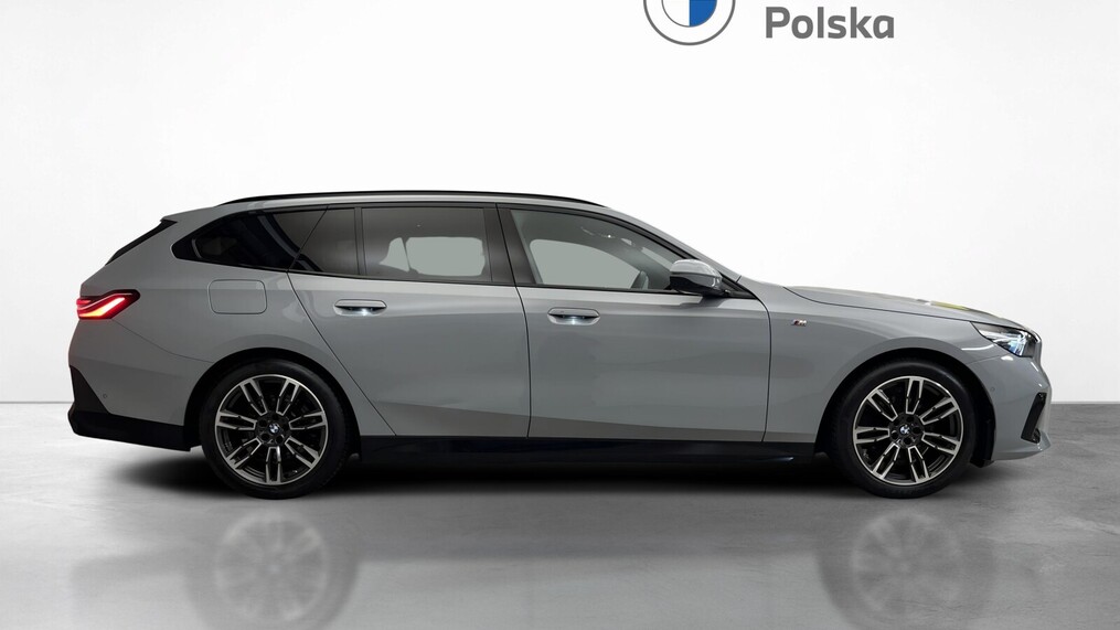 BMW Serii 5, 520