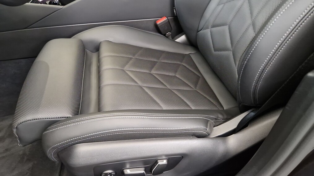 BMW Serii 5, 520