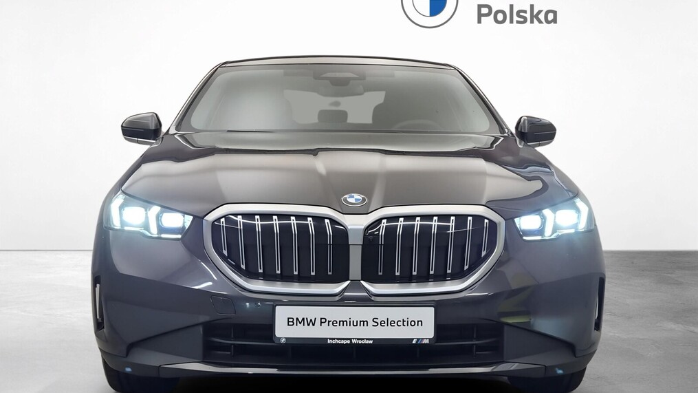 BMW Serii 5, 520