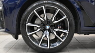 miniaturka - BMW X7