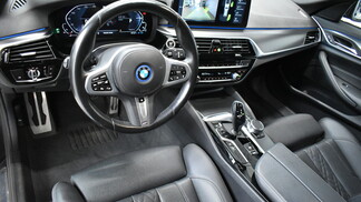BMW Serii 5, 530