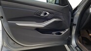 BMW Serii 3, 330