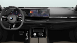 BMW Serii 5, 540