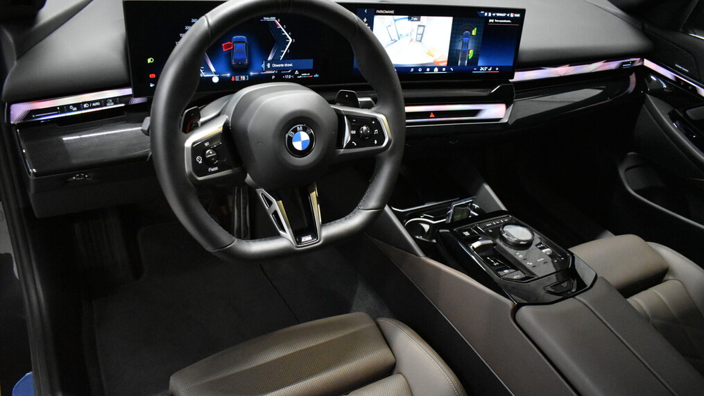 BMW Serii 5, 520