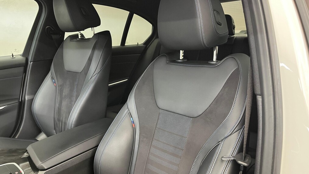 BMW Serii 3, 320