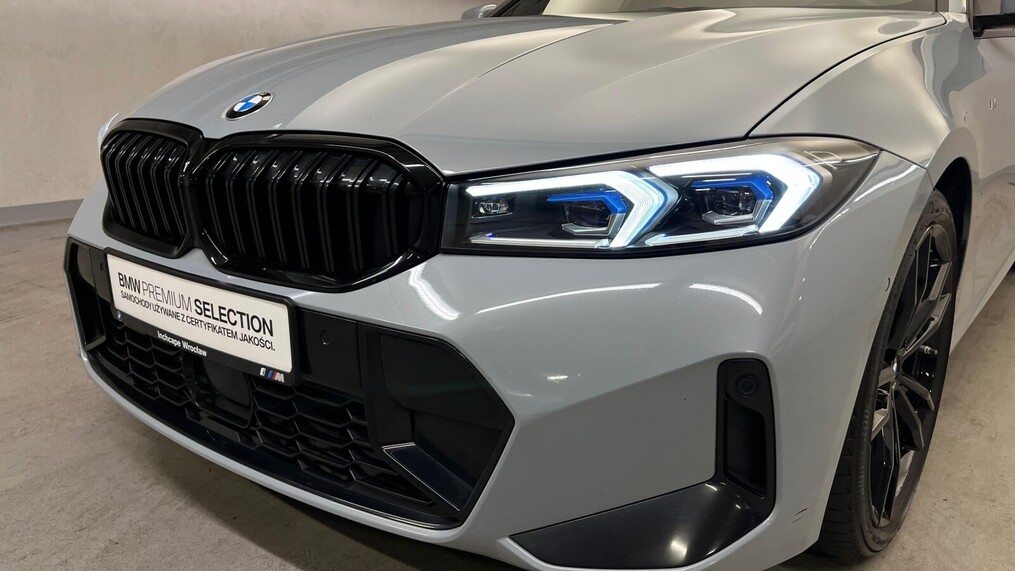BMW Serii 3, 320