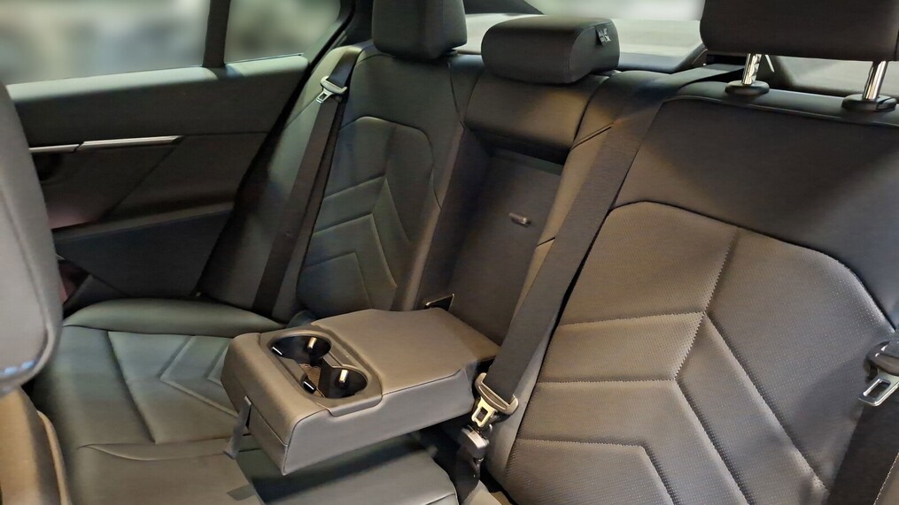 BMW Serii 5, 520