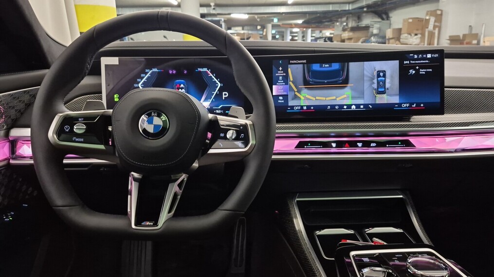BMW Serii 7, 740