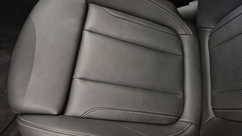 BMW Serii 3, 320
