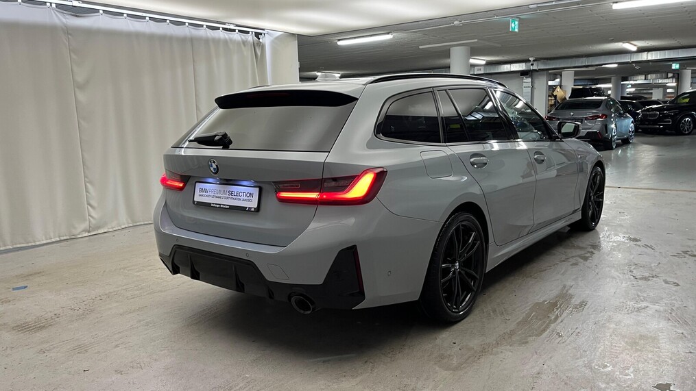 BMW Serii 3, 320