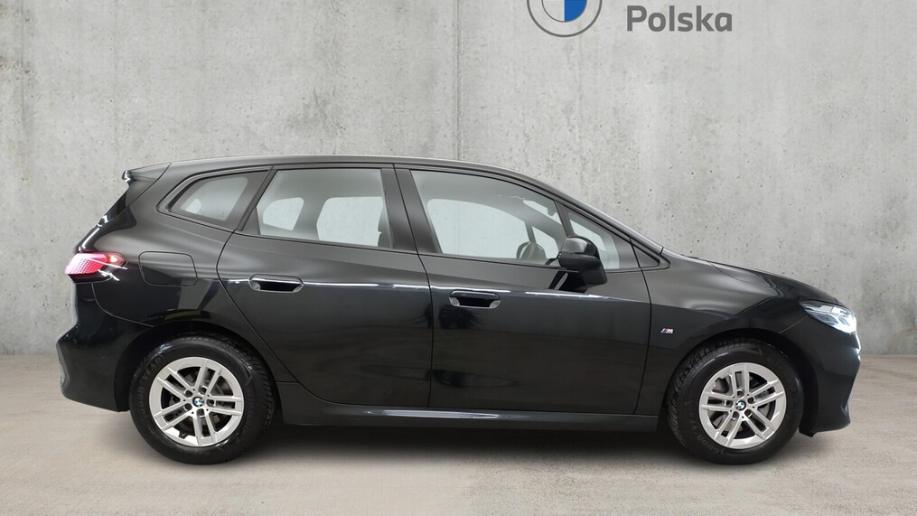 BMW Serii 2, 218