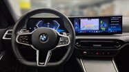 BMW Serii 3, 330