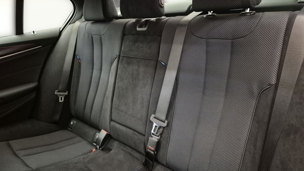 BMW Serii 5, 520