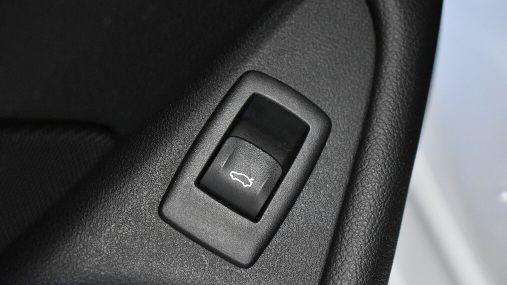 BMW Serii 5, 520