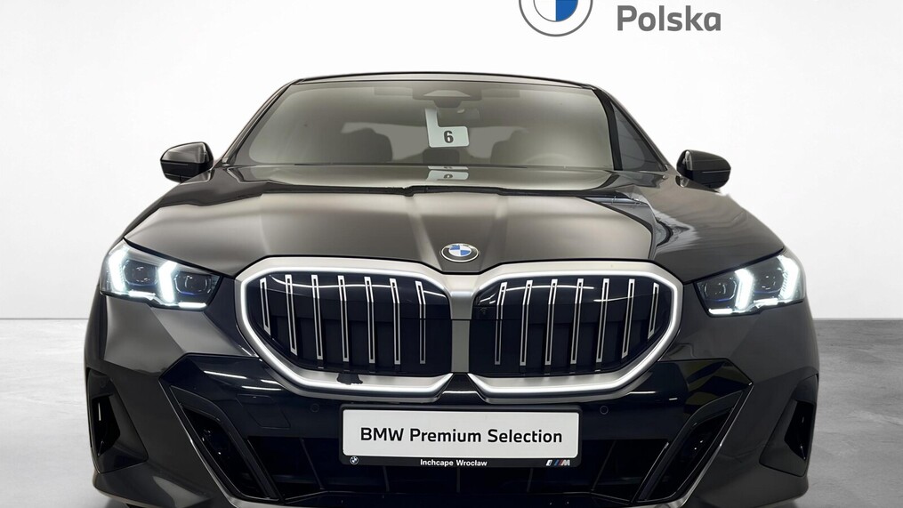 BMW Serii 5, 520