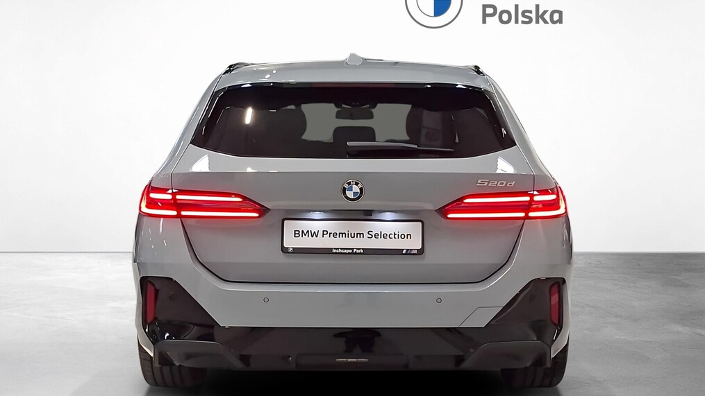BMW Serii 5, 520