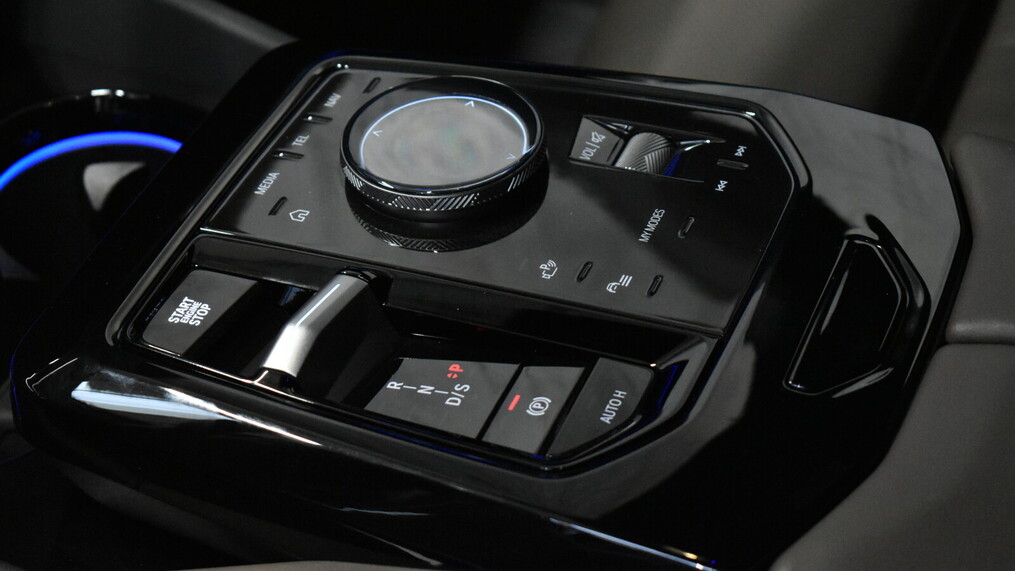 BMW Serii 5, 520