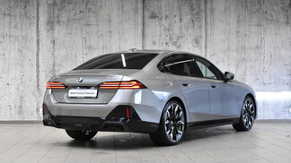 BMW Serii 5, 520