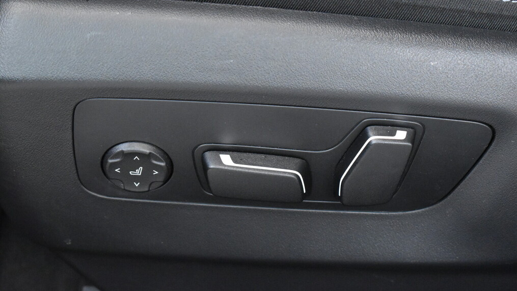 BMW Serii 5, 520