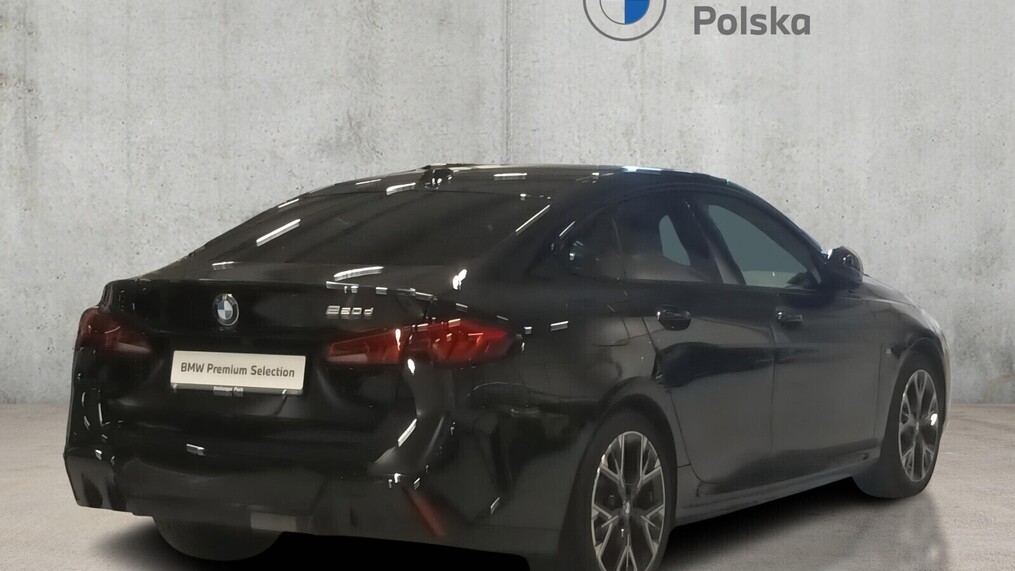 BMW Serii 2, 220