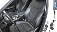 BMW Serii 3, 330