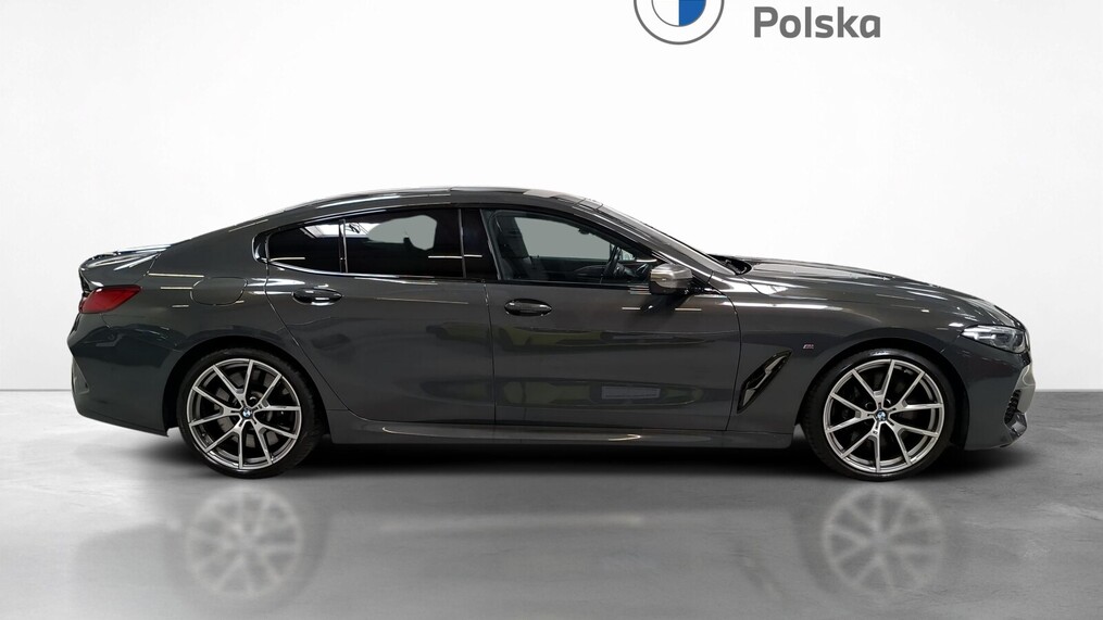 BMW Serii 8, 850