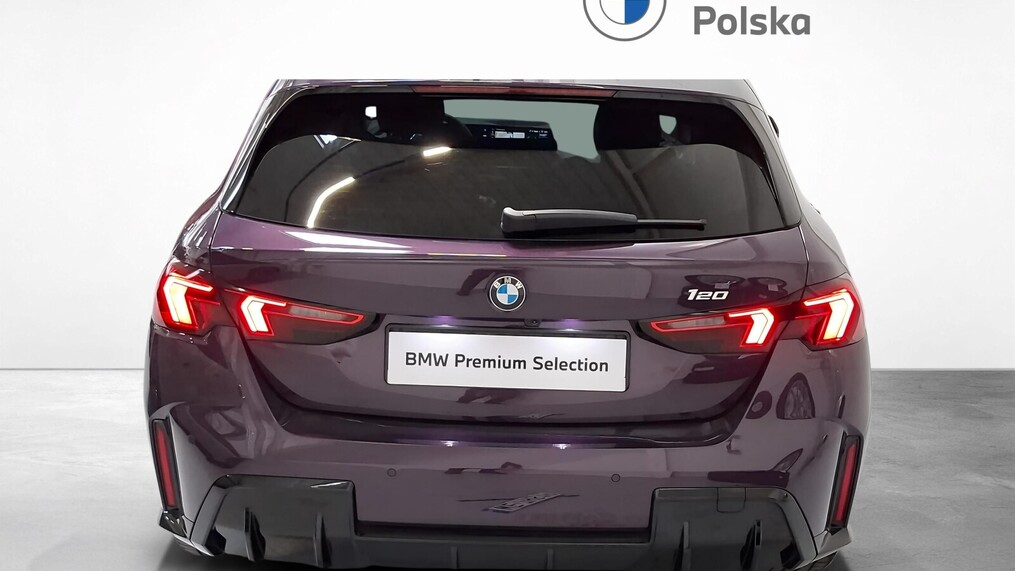 BMW Serii 1, 120