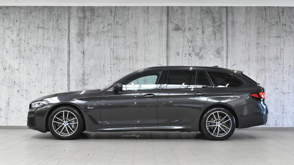 BMW Serii 5, 530