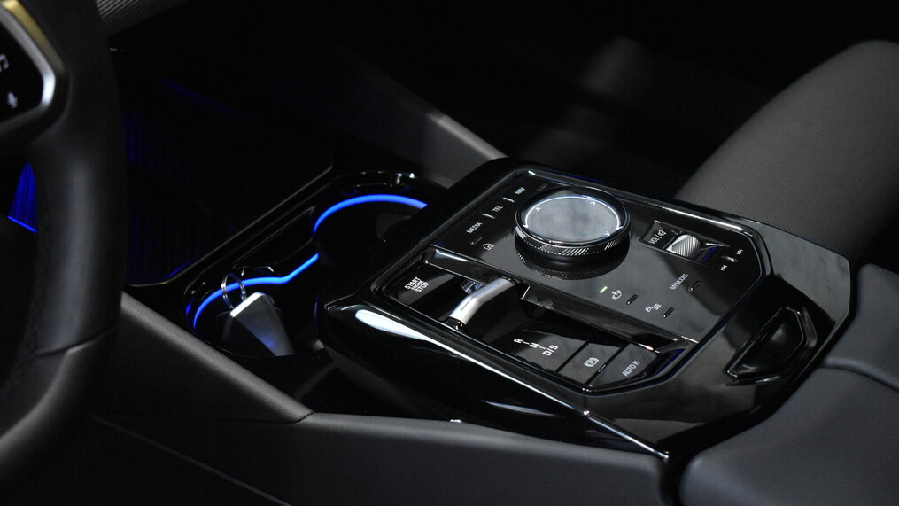 BMW Serii 5, 520