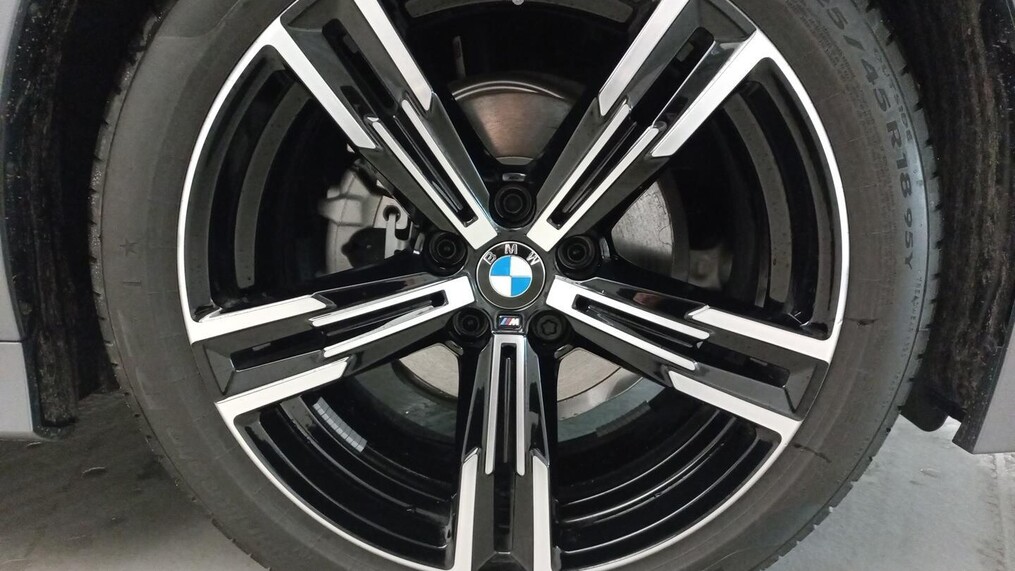 BMW Serii 3, 318