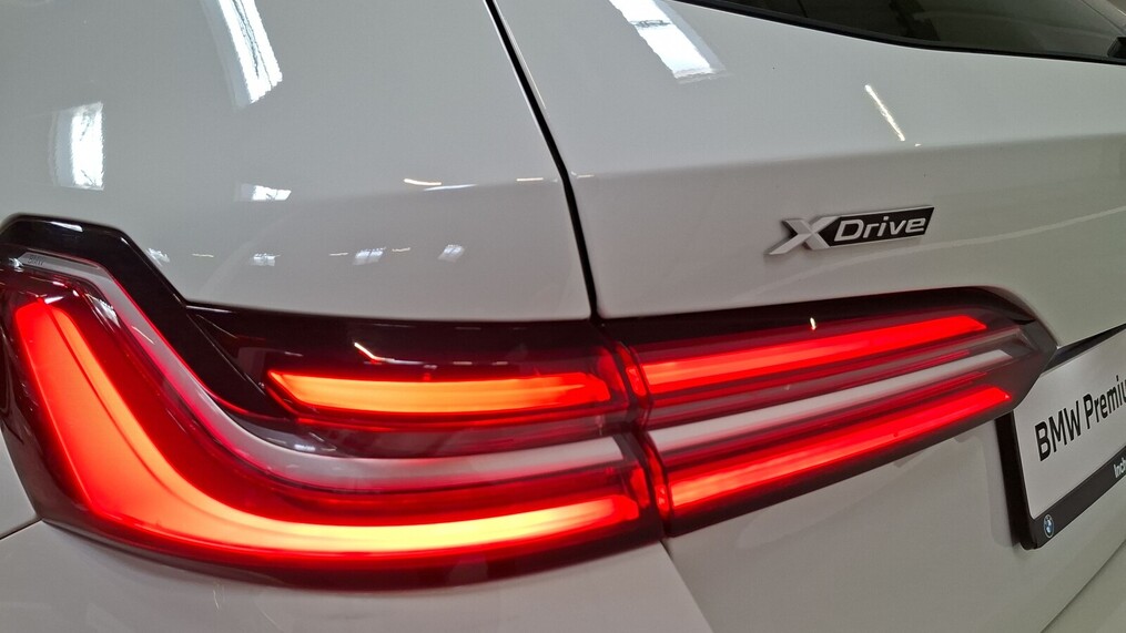 BMW Serii 5, 520