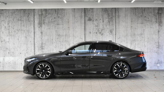 BMW Serii 5, 520