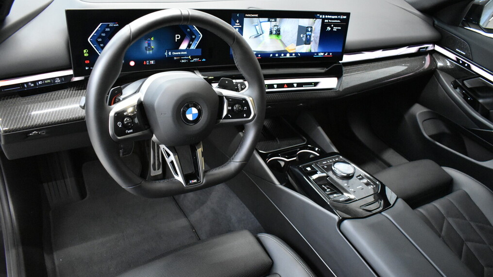 BMW Serii 5, 520