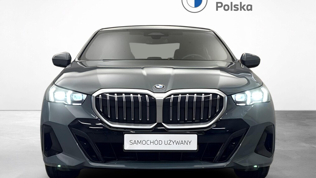 BMW Serii 5, 520