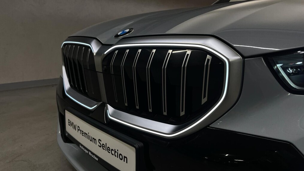BMW Serii 5, 520