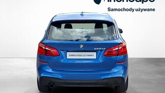 BMW Serii 2, 225