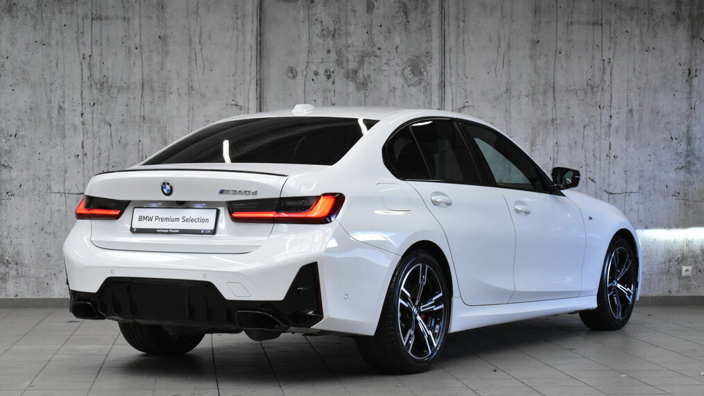 BMW Serii 3, 340