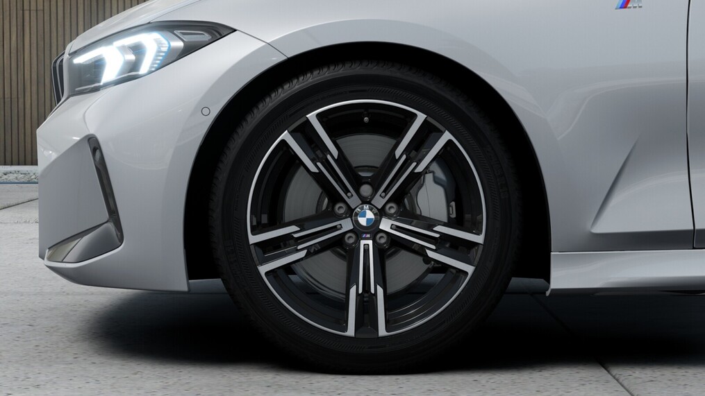 BMW Serii 3, 320