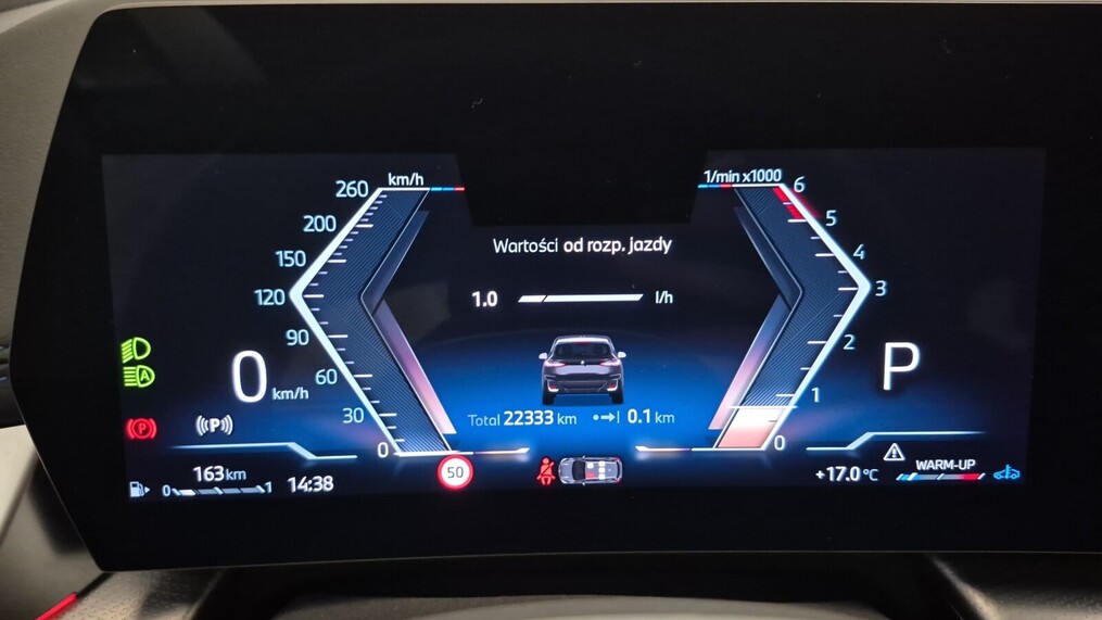 BMW Serii 2, 218