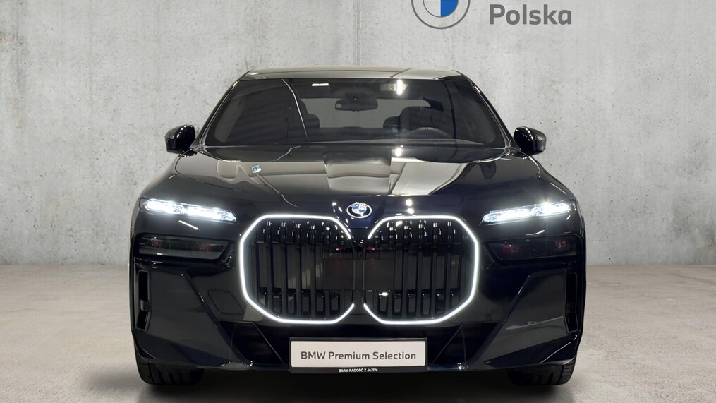 BMW Serii 7, i7