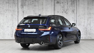 BMW Serii 3, 320