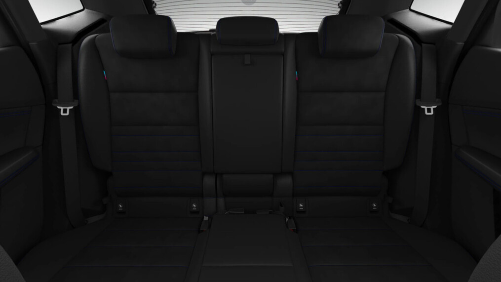 BMW Serii 2, 218