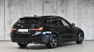 BMW Serii 3, 320