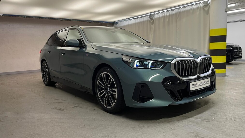 BMW Serii 5, 520