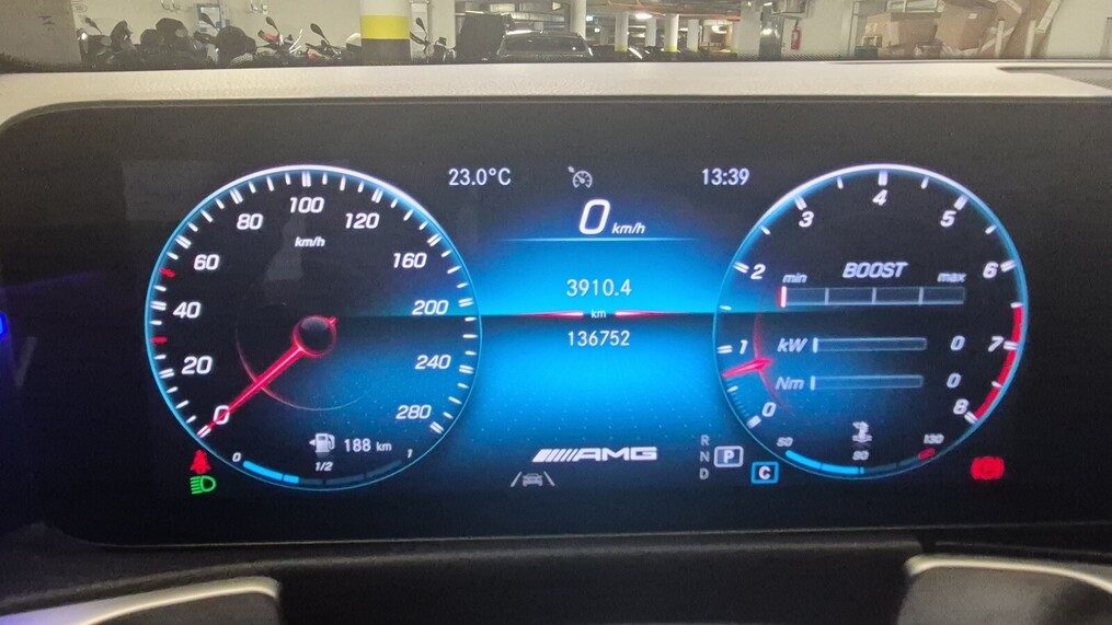 Mercedes-Benz GLB AMG 35