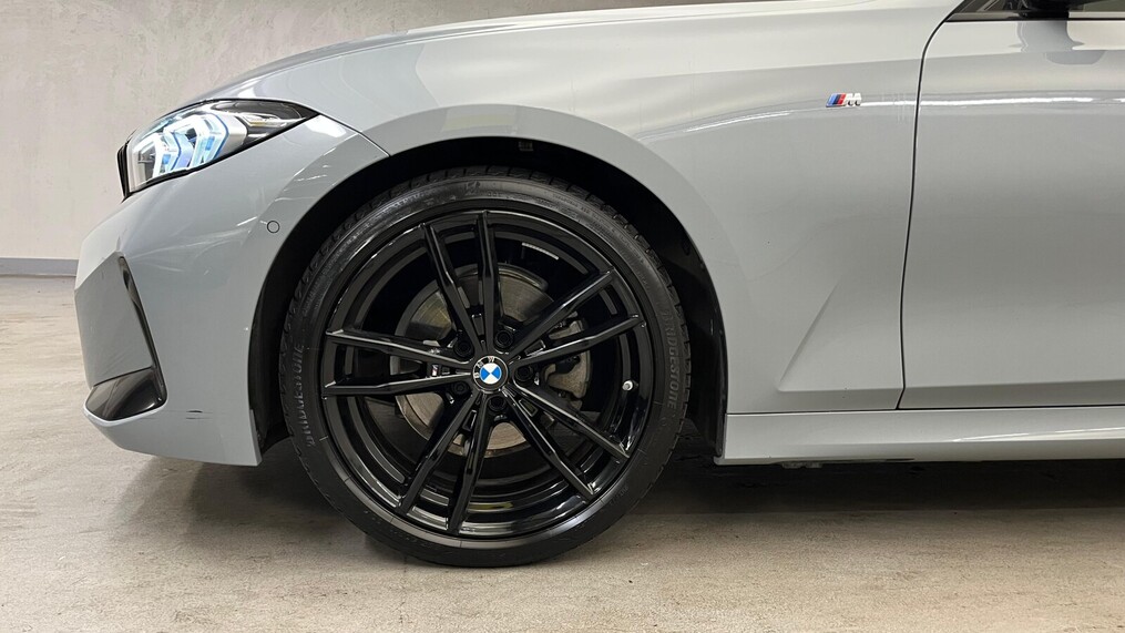 BMW Serii 3, 320