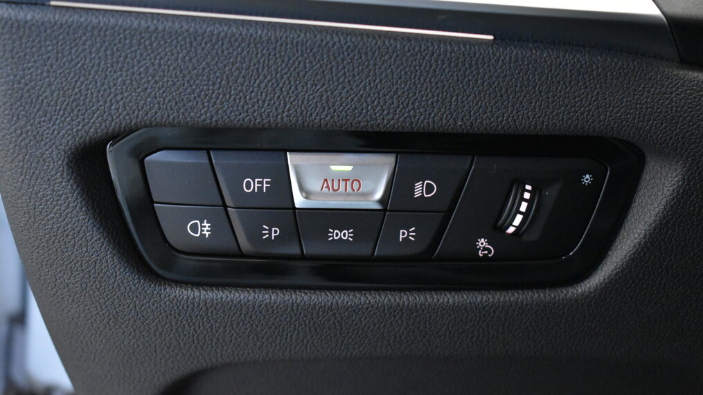 BMW Serii 3, 320