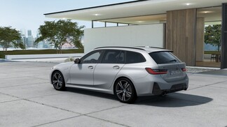 BMW Serii 3, 330