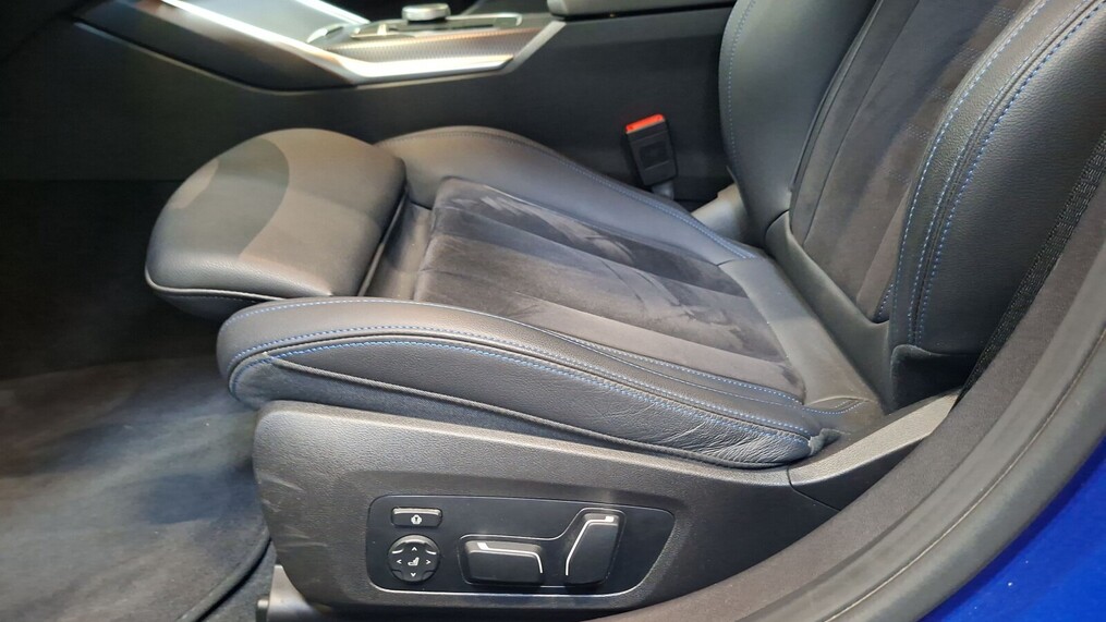 BMW Serii 3, 330